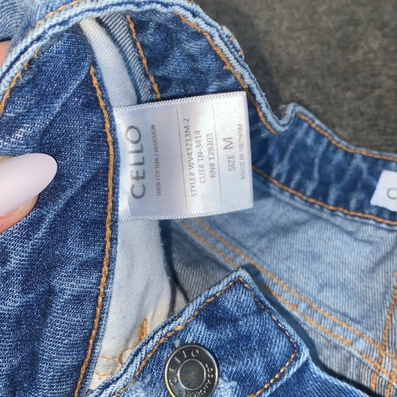 Jean shorts - Picture 3 of 5